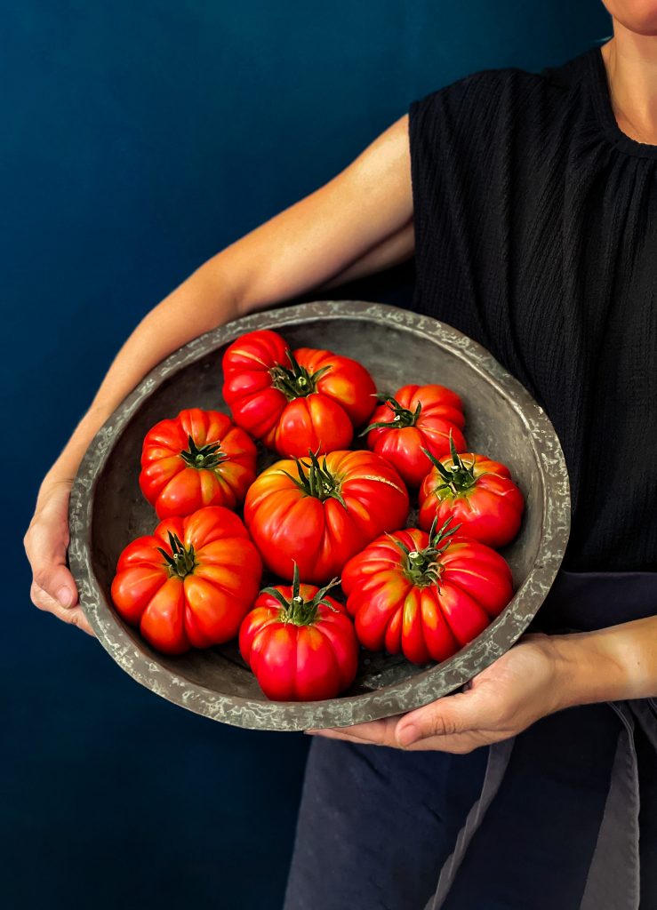 Cover Tomato Mushroom Basket