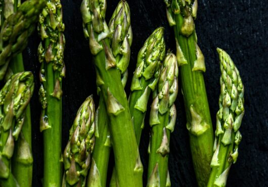 Asparagus Mary Washington web unsplash scaled
